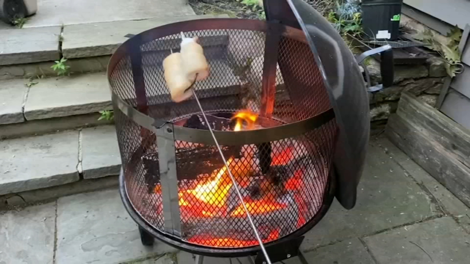 Consumer Reports: Outdoor fire pit safety - ABC7 Chicago