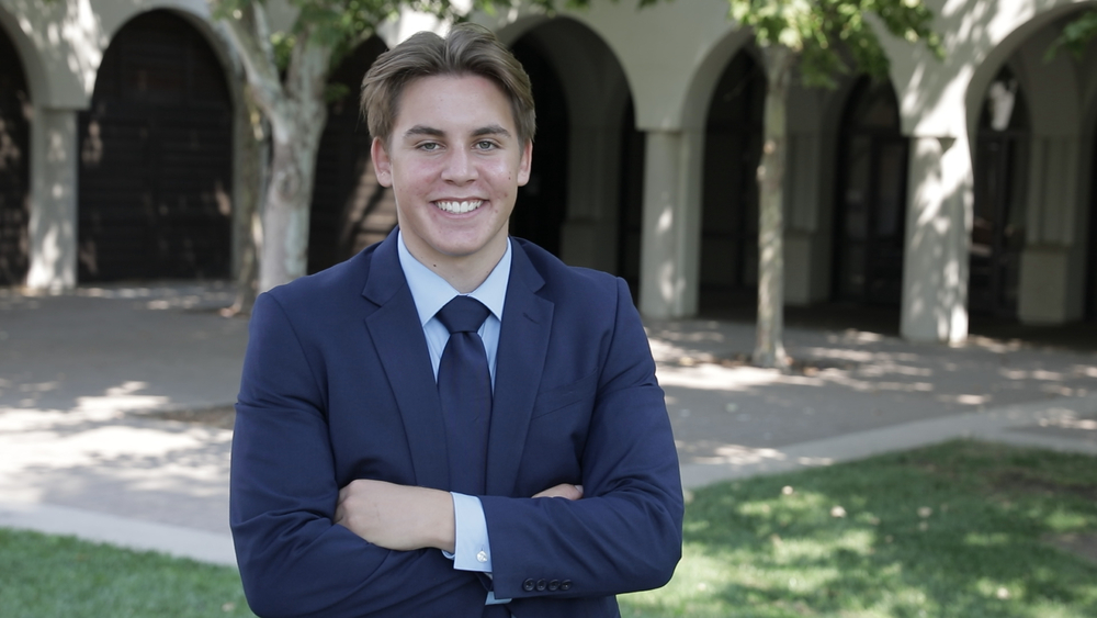 18-year-old high school senior runs for mayor