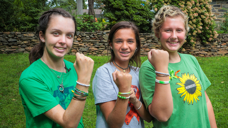 High School Students Help Classmates Fight Cancer With Beads For A Cure 6abc Philadelphia