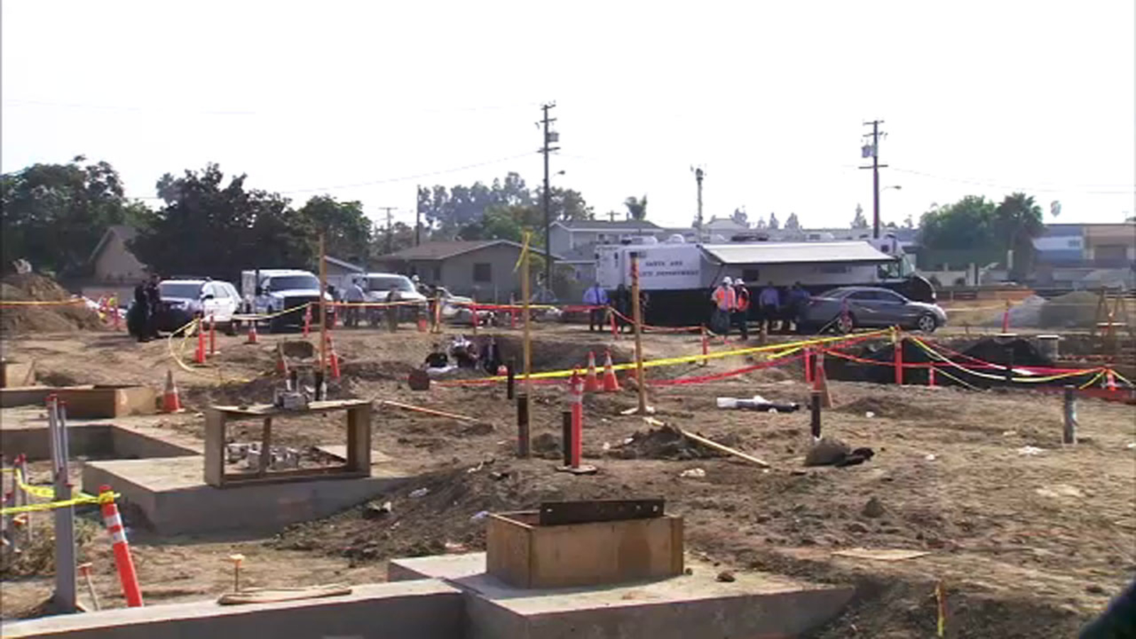 Human Bones Unearthed By Construction Crew Working On Santa Ana Street Project Abc7 Los Angeles