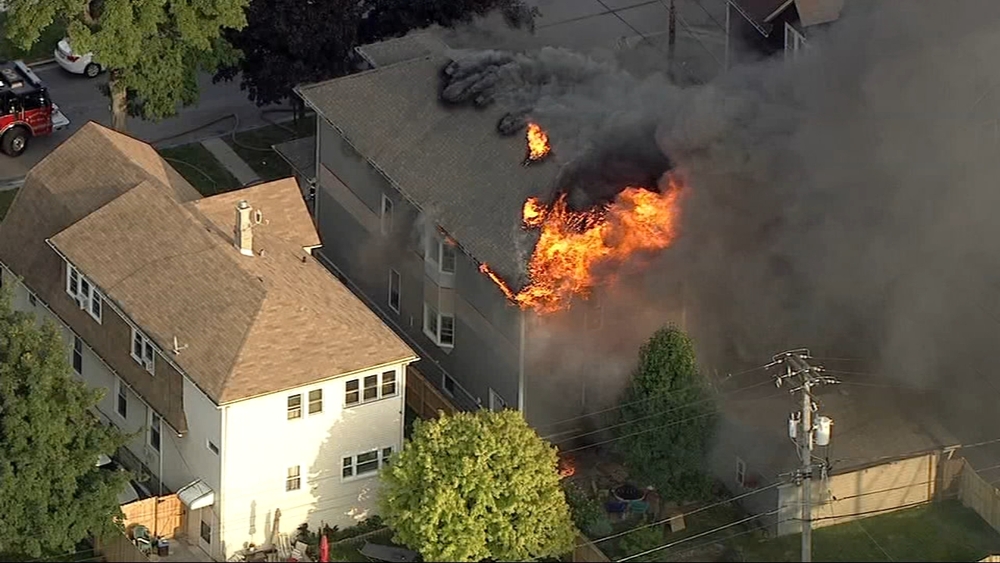 Family of 3 displaced by Forest Park fire