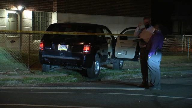 Police search for suspects who opened fire on 3 plainclothes officers