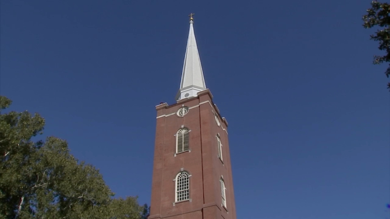 Philadelphia church bells ring out for more than 200,000 lives lost to COVID-19
