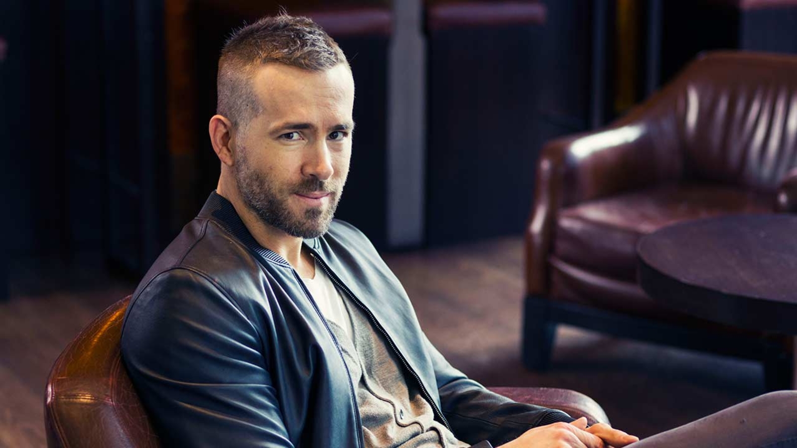 Actor Ryan Reynolds hit, not injured, by car in Vancouver - ABC13 Houston