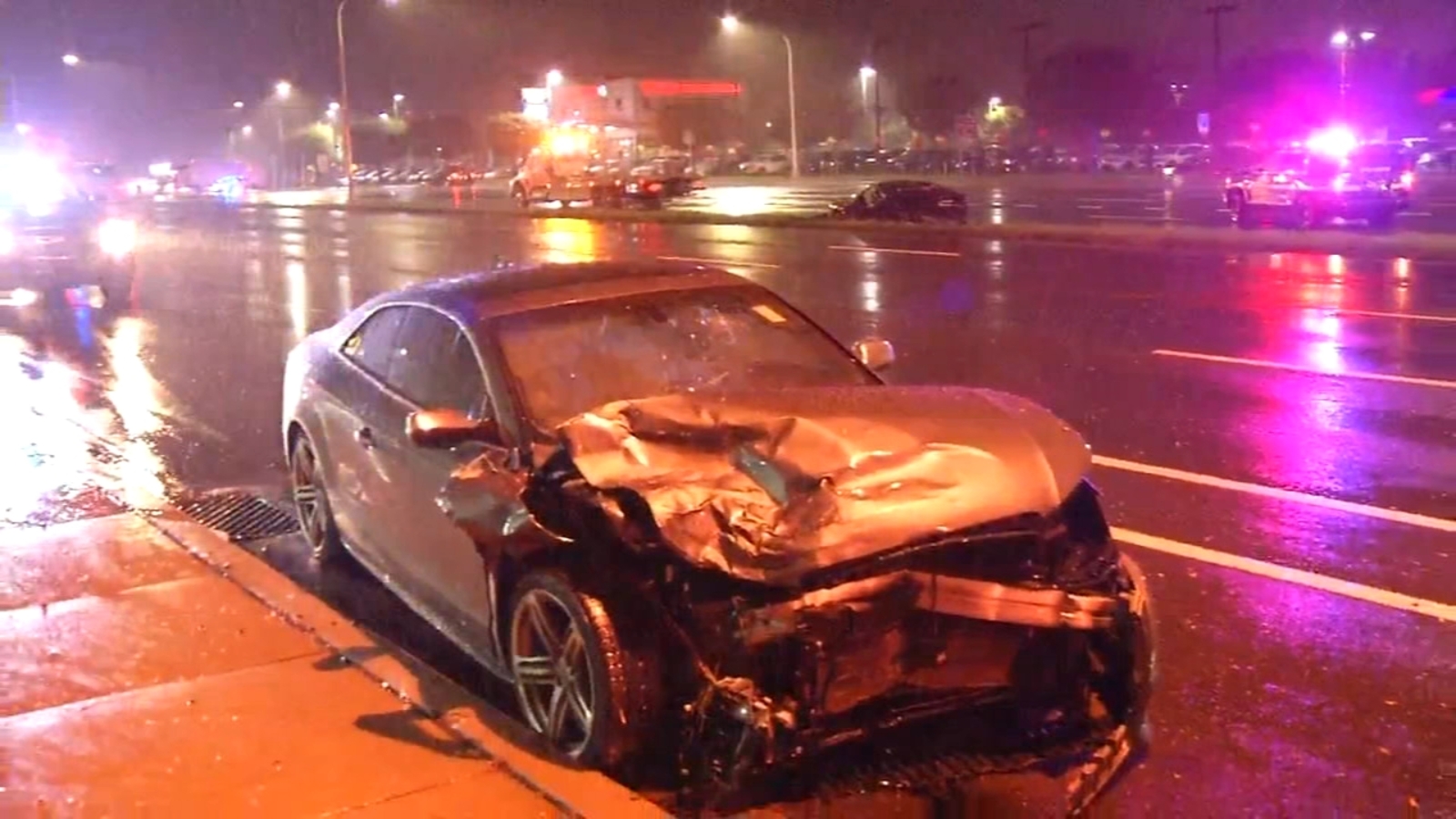 Serious crash injures two, one critically in New Castle County - 6abc ...