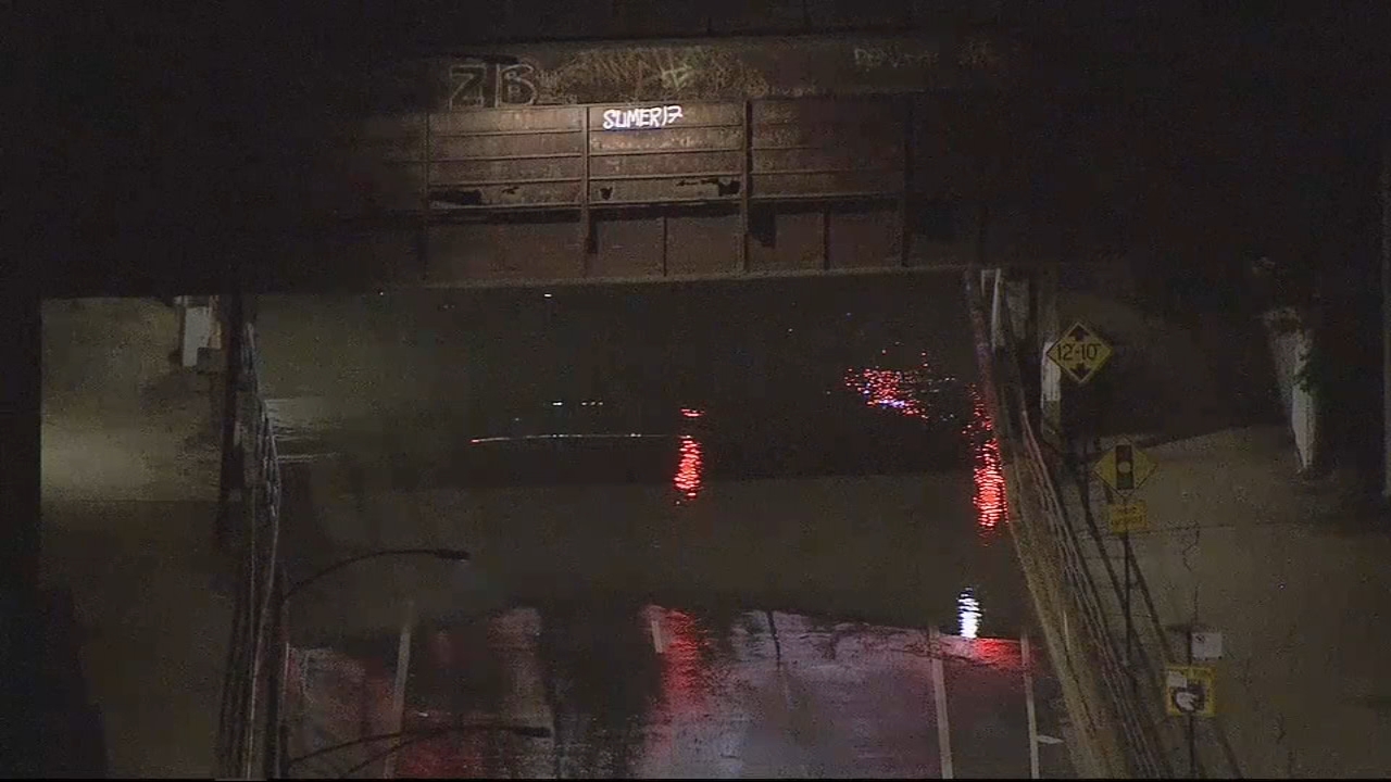 Apparent Bucktown water main break blocks area near Ashland, Cortland, causes CTA reroute