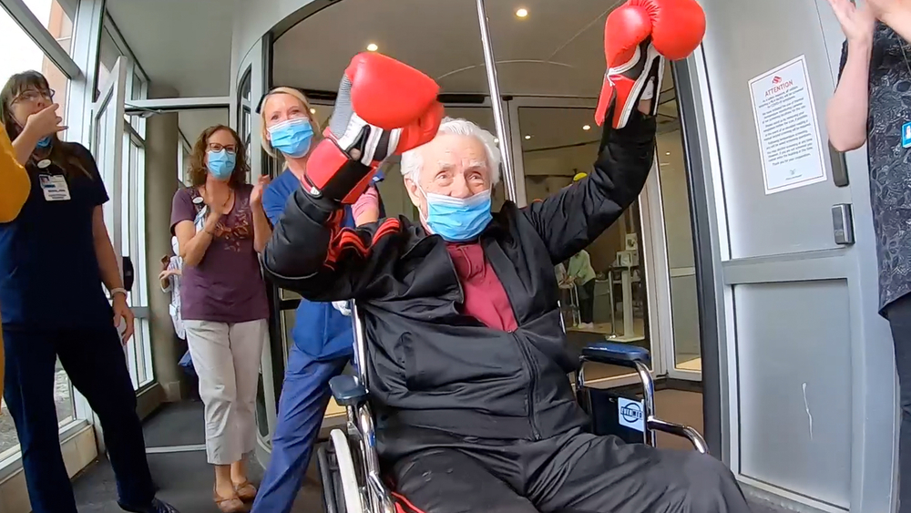 90-year-old "Miracle Man" knocks out COVID-19