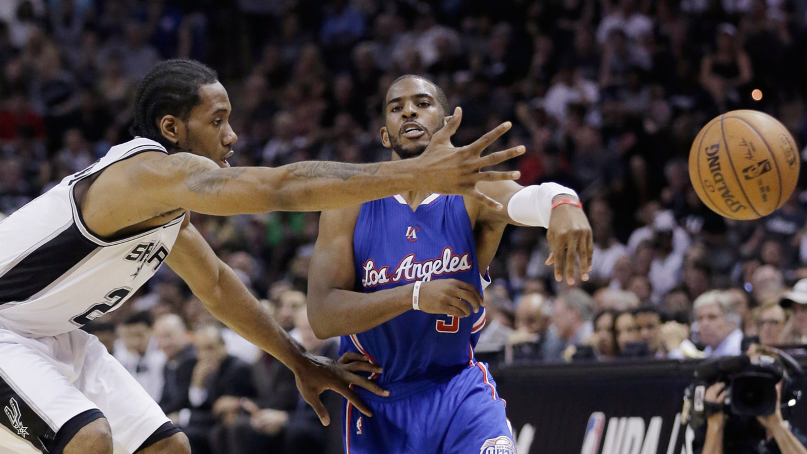 Clippers beat Spurs 114105; 22 in series ABC7 Los Angeles