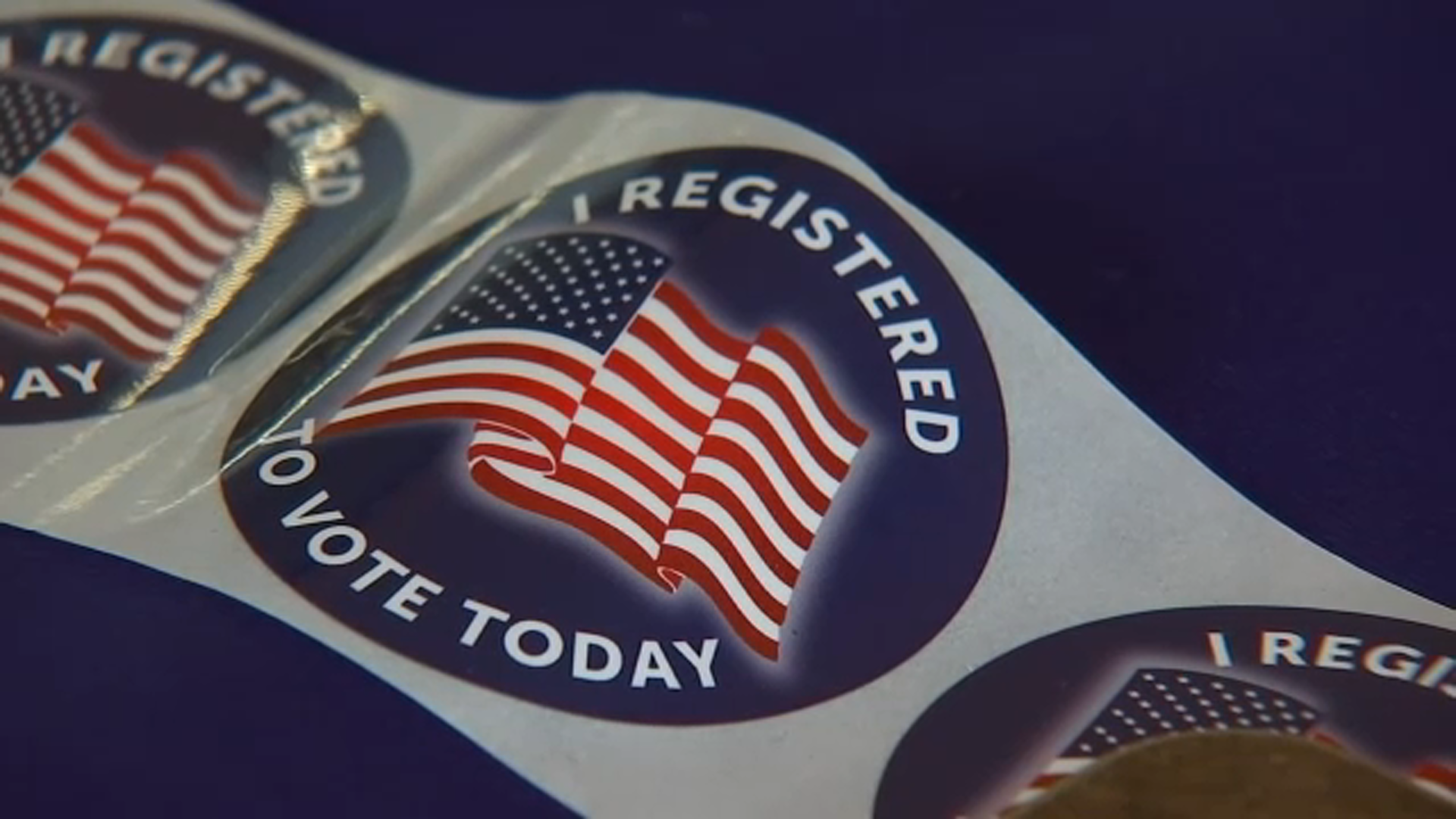 Advocacy groups register voters ahead of Friday's deadline 