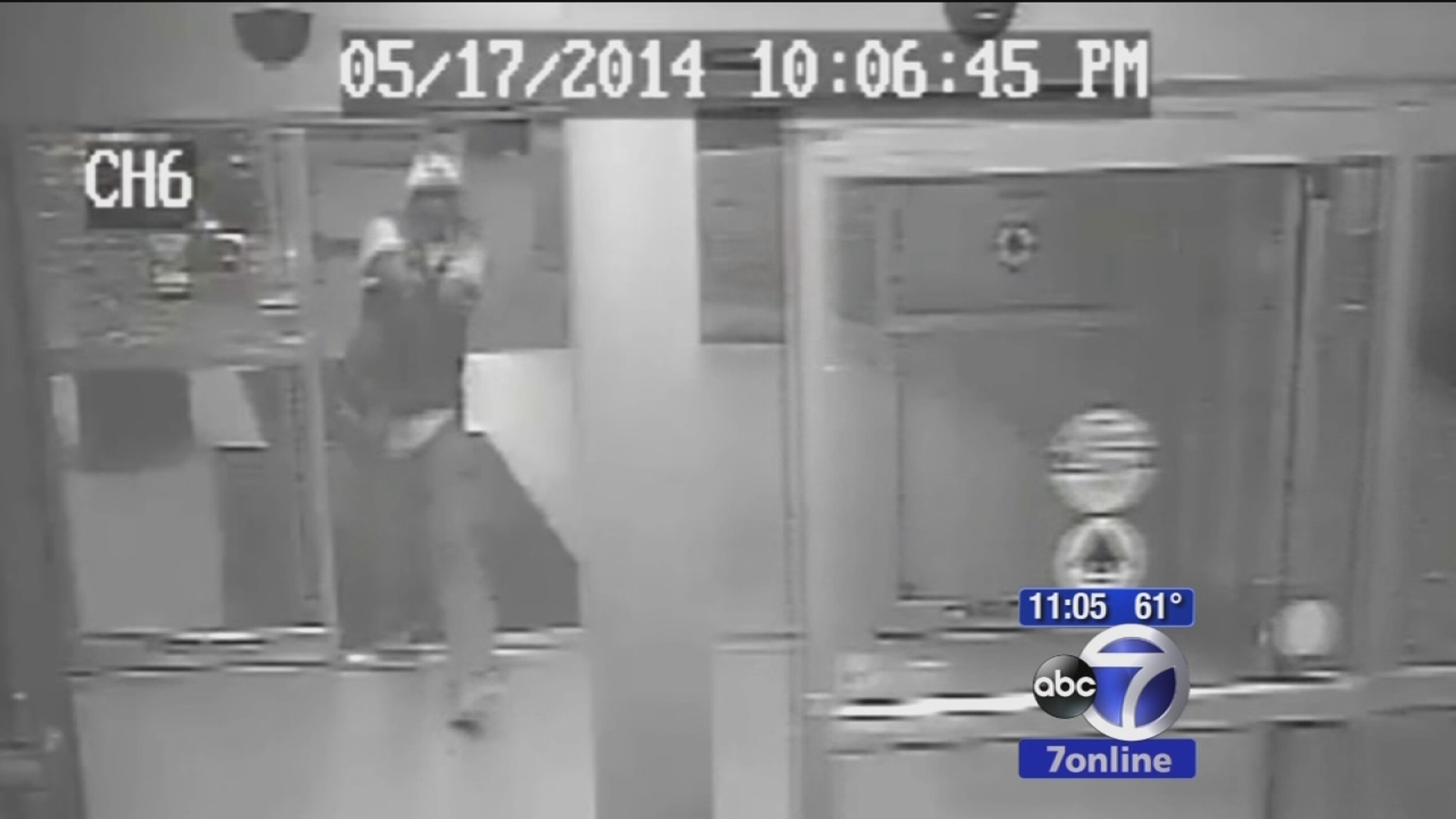 Suspect sought in shooting at bowling alley in Flushing, Queens ABC7