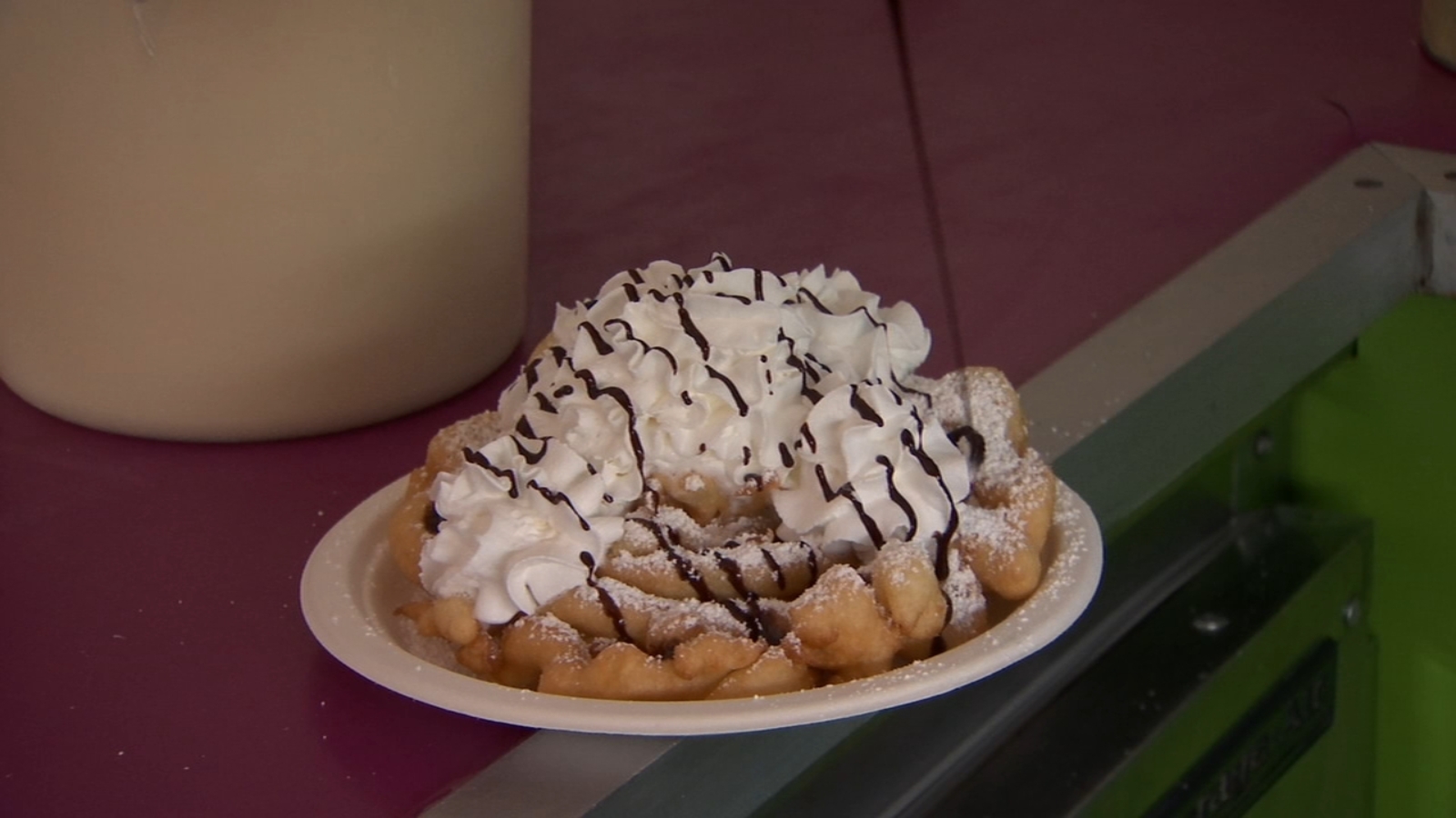 Cinnamon rolls, BBQ, corn dogs Big Fresno Fair back as drivethrough