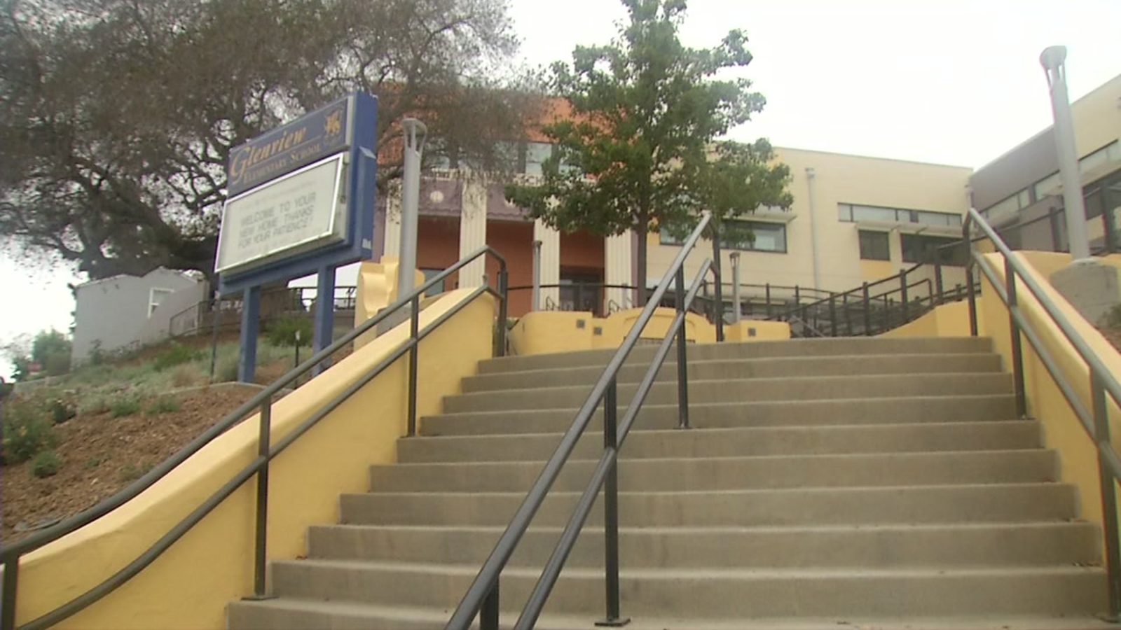 New school opens in Oakland after long delays, but with no students due