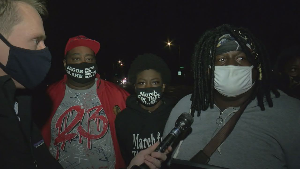 Alvin Cole's mother, sister arrested during protest