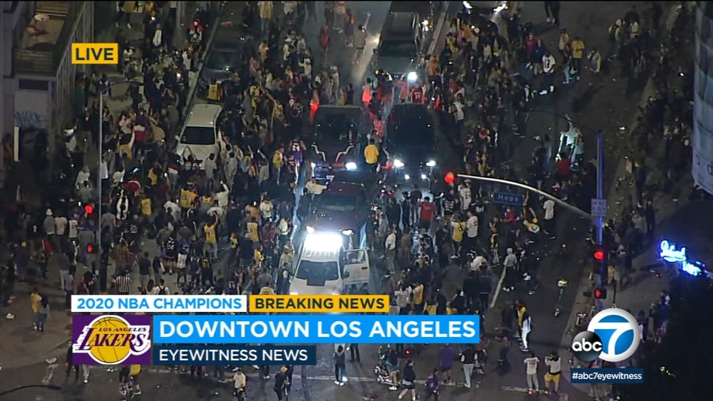 Fans descend on Staples Center after Lakers win championship