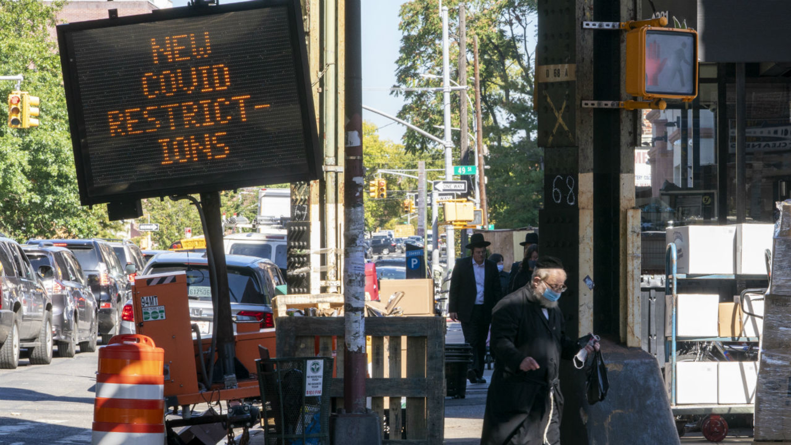 COVID NYC Update Cuomo's threat dismissed as 'bluster' by mayor as