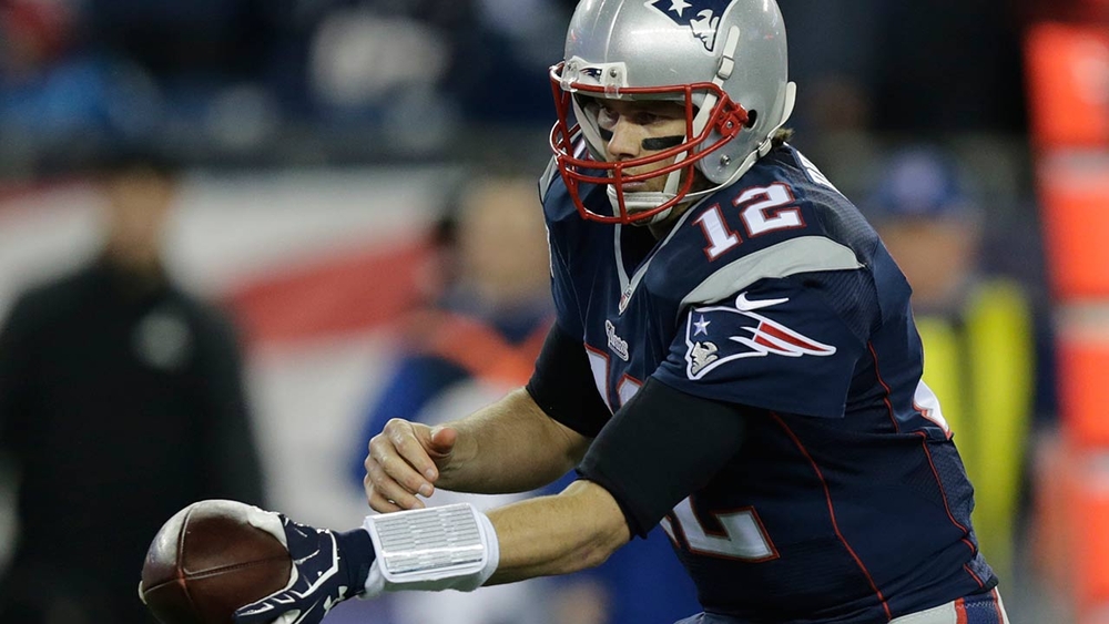 Tom Brady gets emotional during Media Night