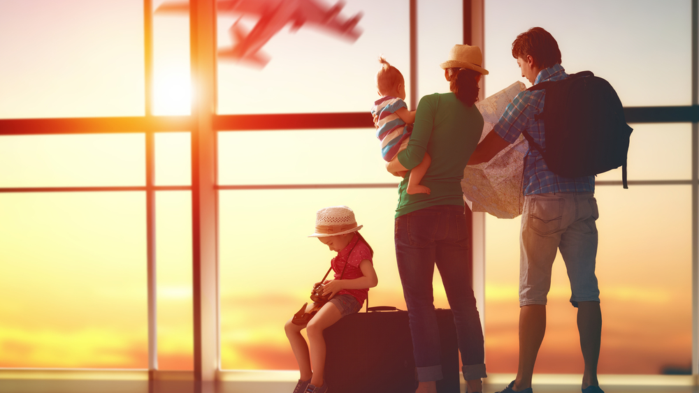 How to travel more and pay off your debts in 2024