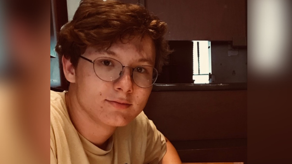 Stray bullet kills 20-year-old college student visiting NYC