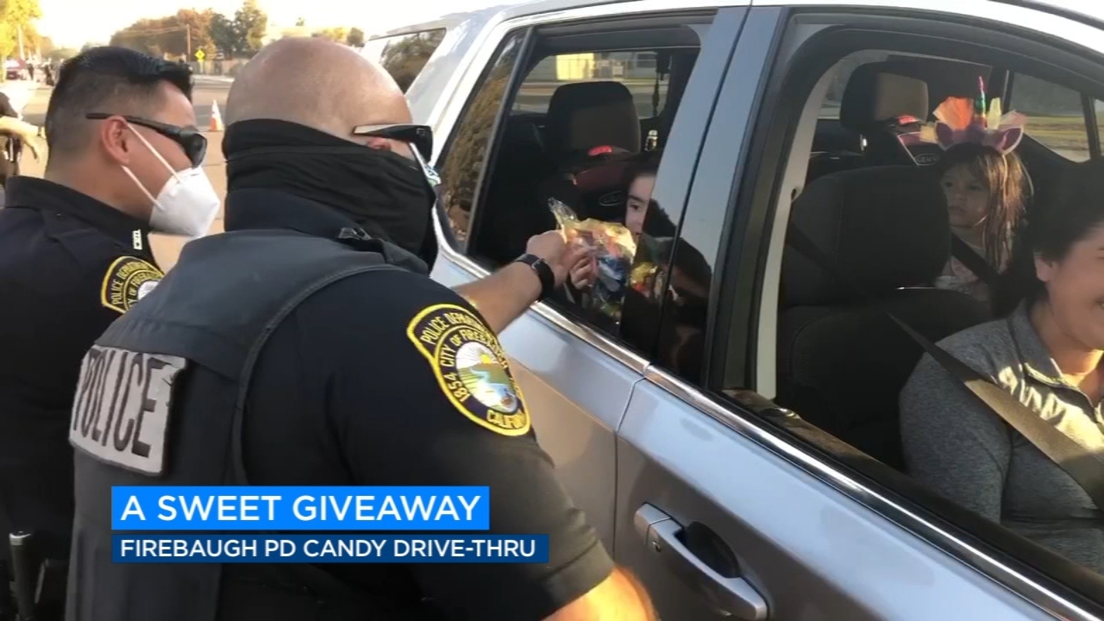 Firebaugh Police Department hands out sweet treats to community ABC30