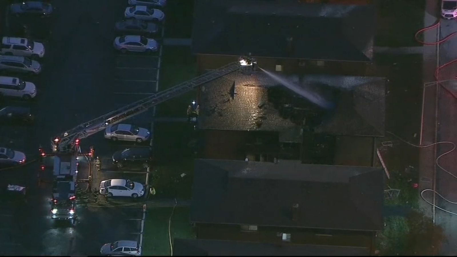 Fatal Lansing apartment building fire injures, woman killed, survivors