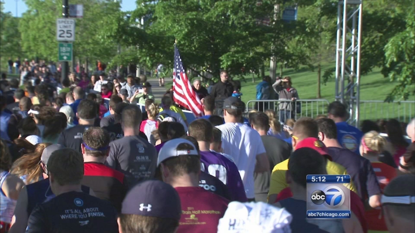 Crowds gather at Soldier Field for run honoring fallen soldiers ABC7