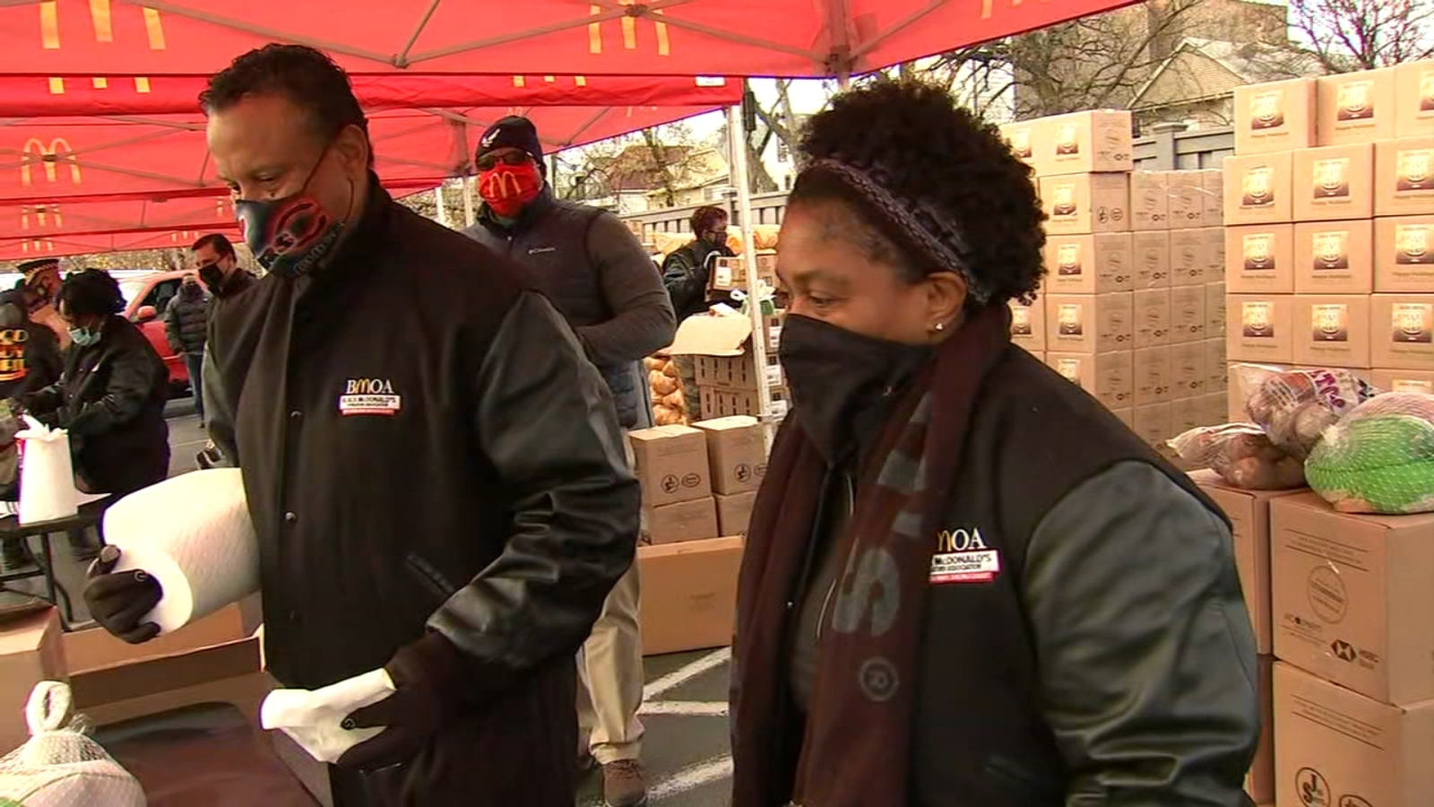 Chicago police, McDonald's join together for 20th annual Turkey and
