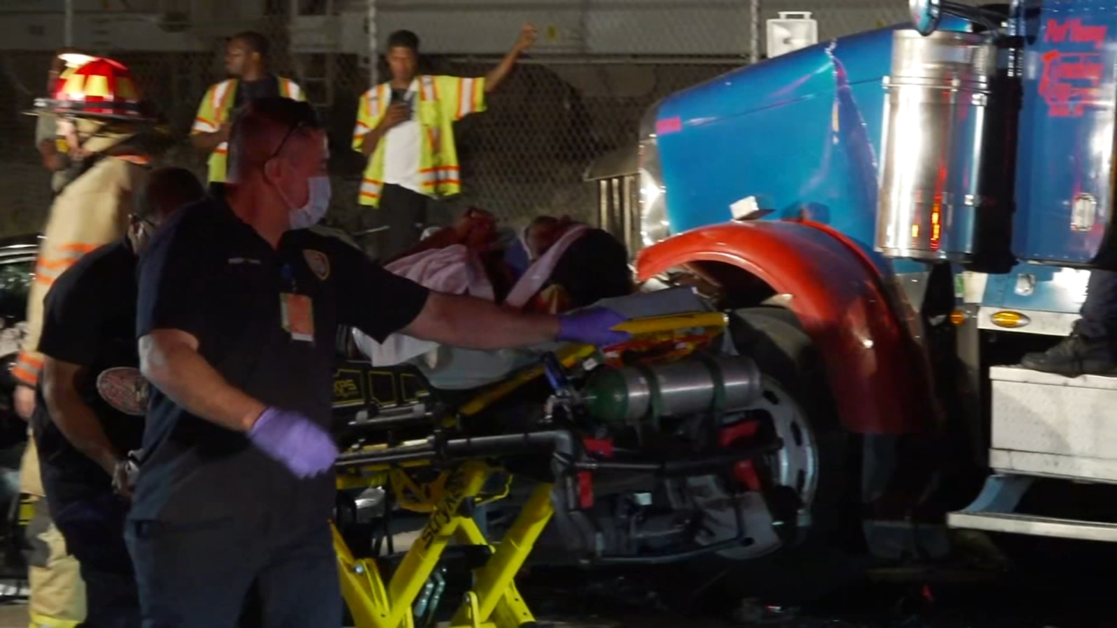 2 hurt in possible racing crash in northwest Houston ABC13 Houston