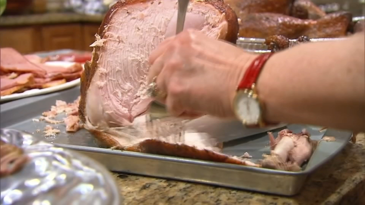 Health expert says get a COVID-19 test or avoid holiday gatherings