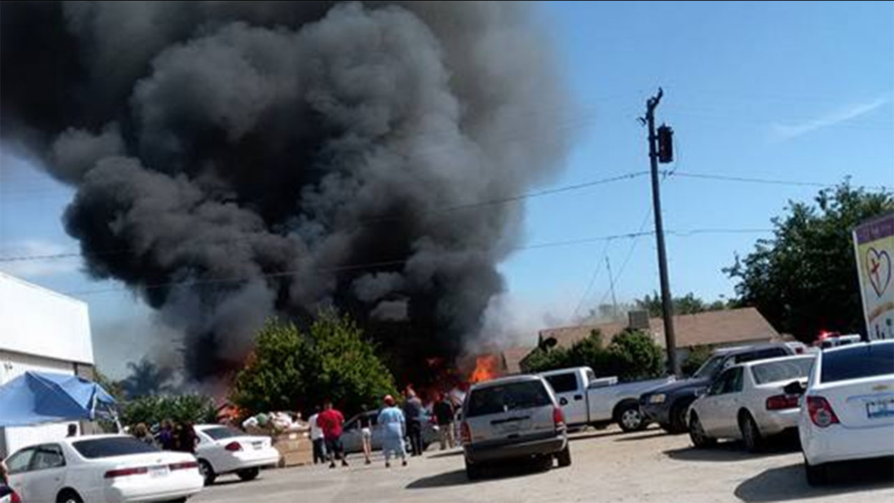 Fire on Tulare & Latimer street in Tulare