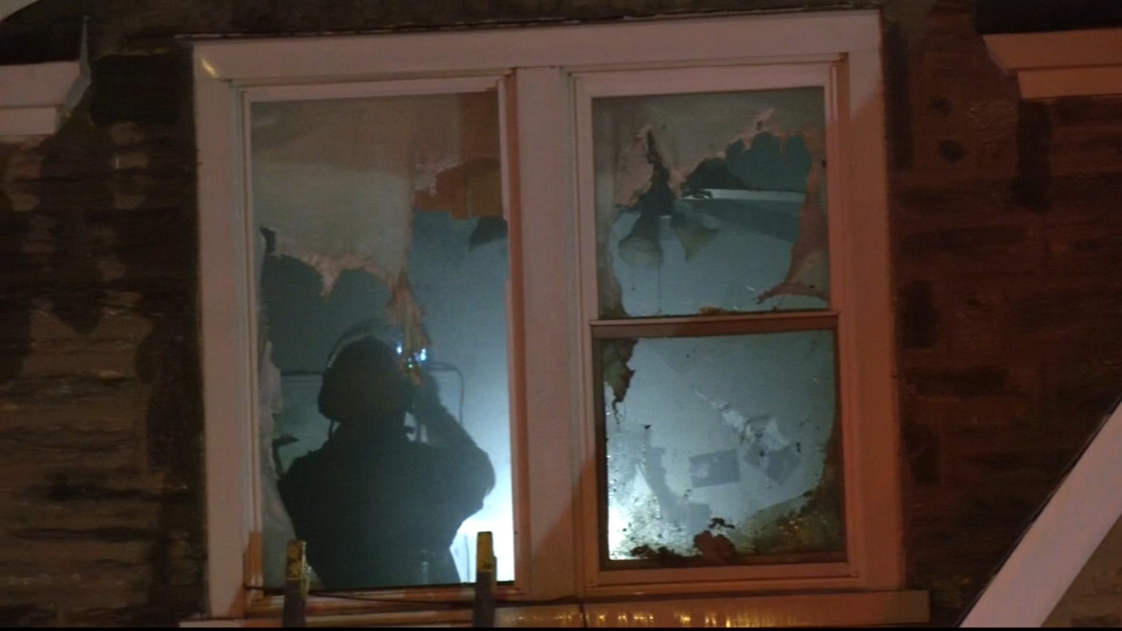 12 people displaced following row house fire in Ogontz section of ...