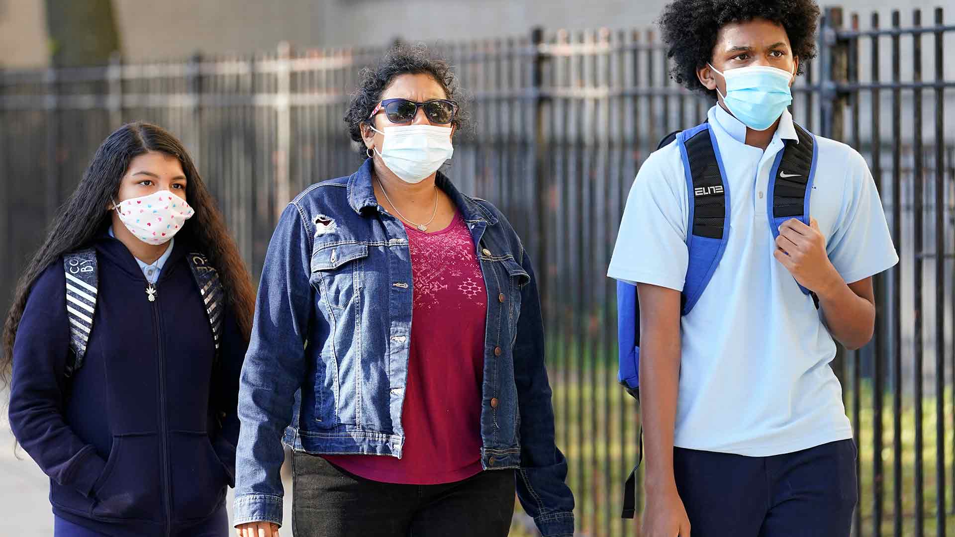 NYC schools stay open, mayor warns 'we've got a fight ahead