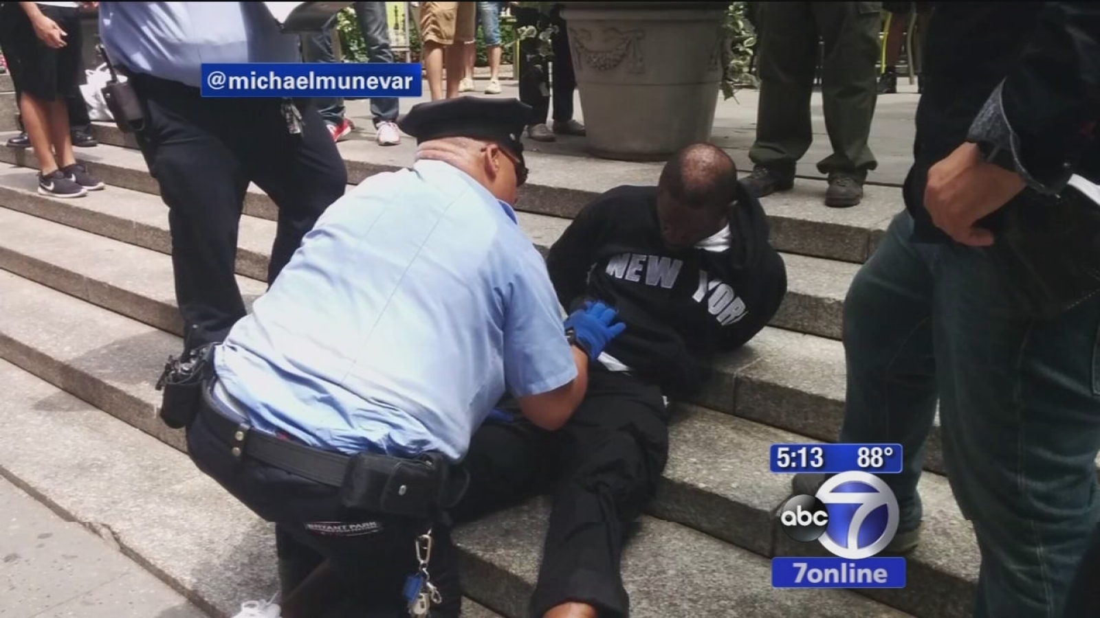 Homeless man attacks woman with machete, NYPD says ABC7 Chicago