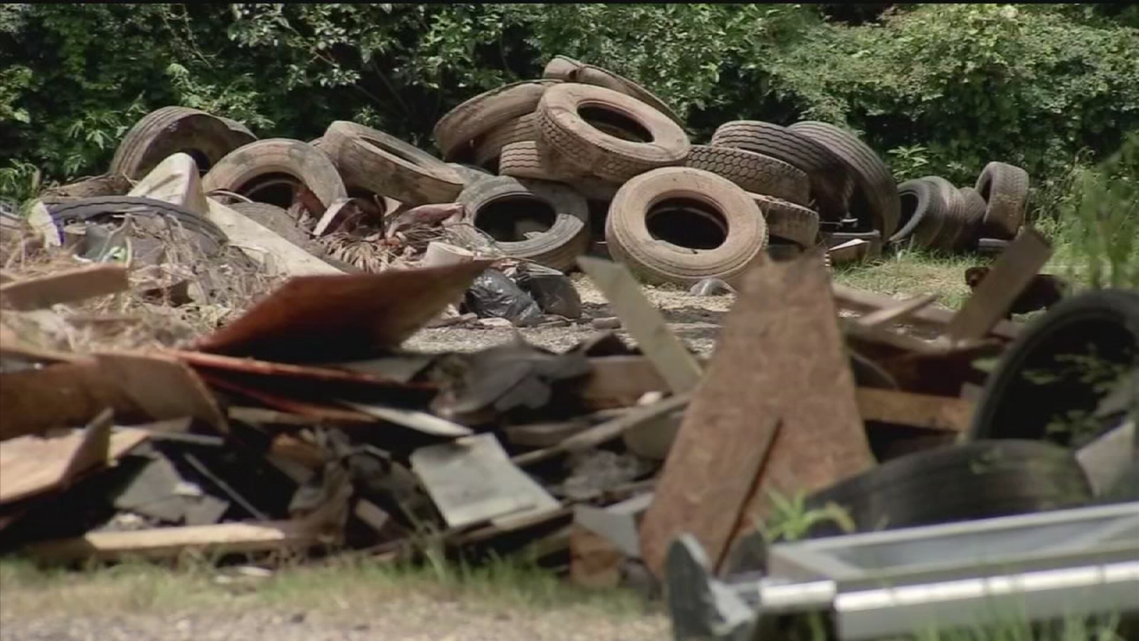 Trash illegally disposed in northeast Houston has residents in the