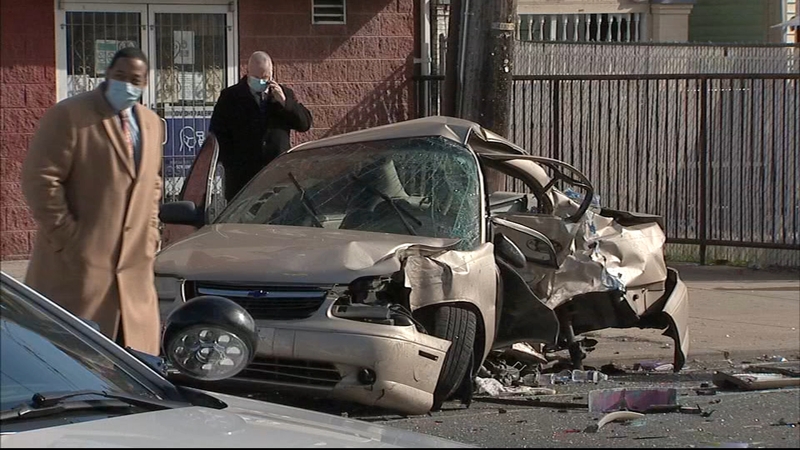 Wrong Way Driver Crashes Into Vehicle In Port Richmond Section Of Philadelphia Killing Woman And Critically Injuring Man Police 6abc Philadelphia