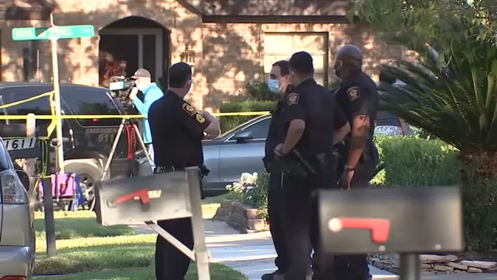 Family tragedy: 5 shot inside W. Houston home are all related
