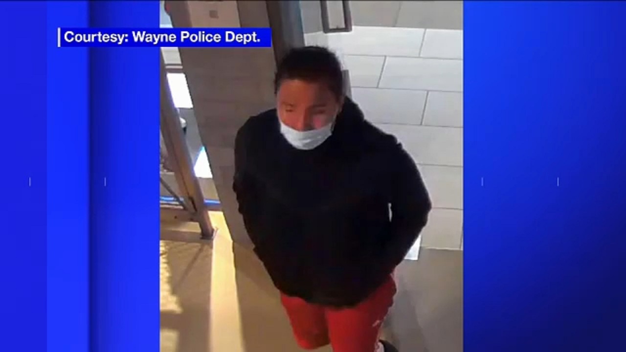 Paintball attack near New Jersey mall injures man's eye