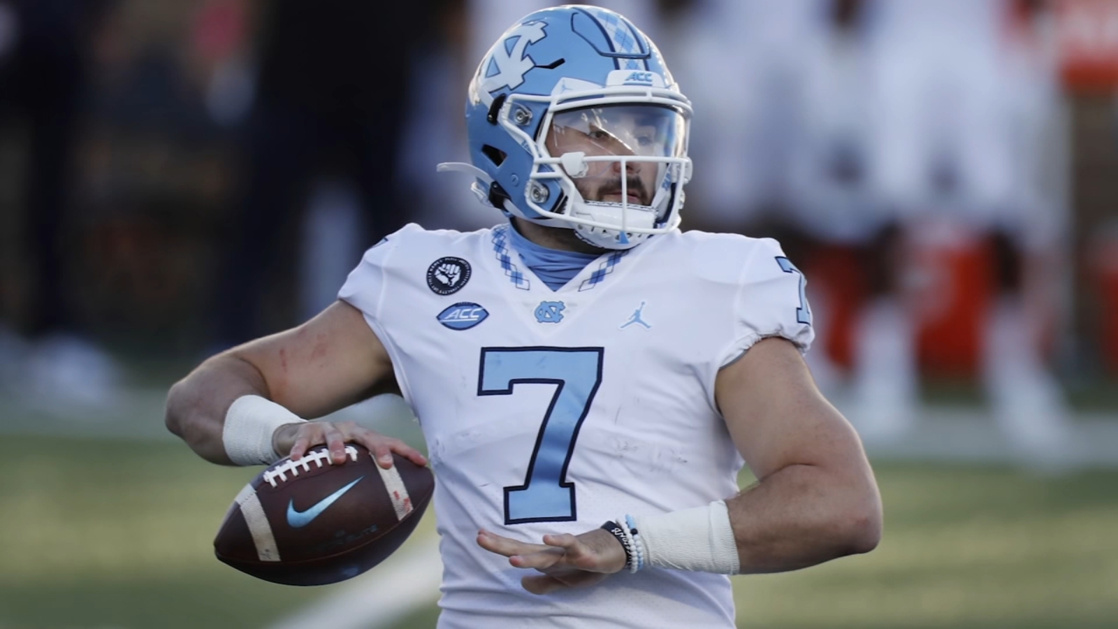 Mack Brown faces biggest test as No. 2 Notre Dame visits UNC