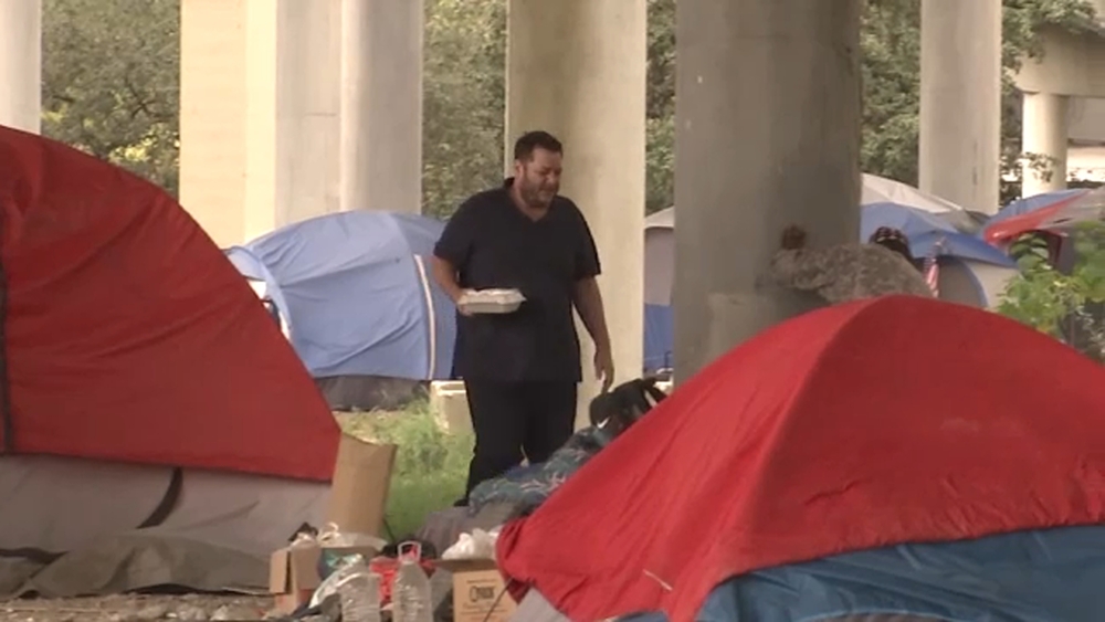 Man spends Thanksgiving homeless after being laid off in March