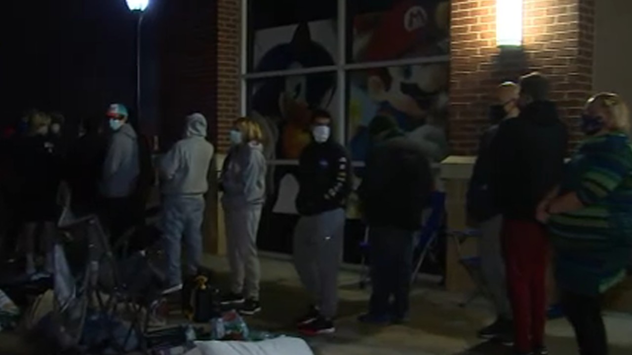 Black Friday shoppers brave COVID-19 in North Carolina
