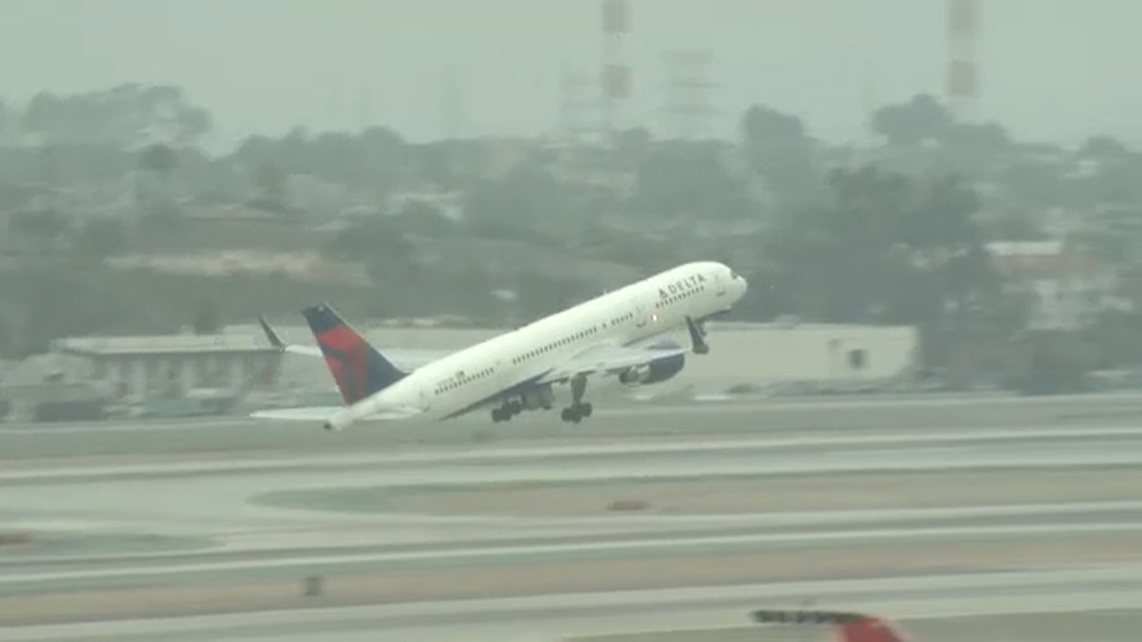 "COVID tested" flights to take off from JFK, Newark airports next month