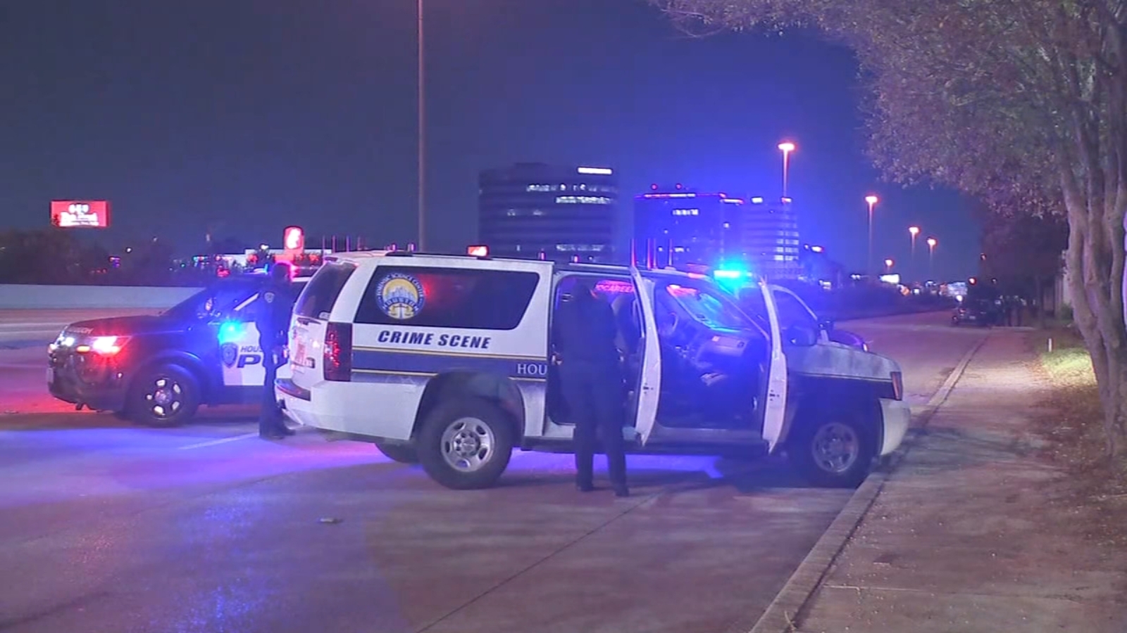 Driver killed in apparent road rage shootout in middle of 610 North