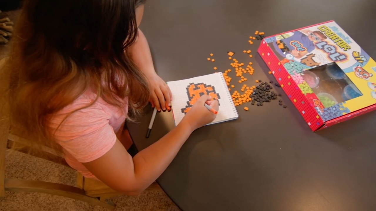 Sam's Toybox: Holiday toys for creative kids