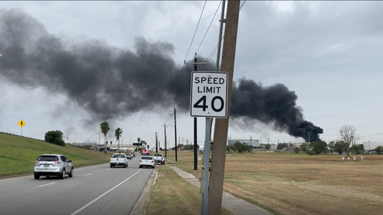 7 Injured In Explosion At Corpus Christi Texas Oil Storage Facility Abc13 Houston
