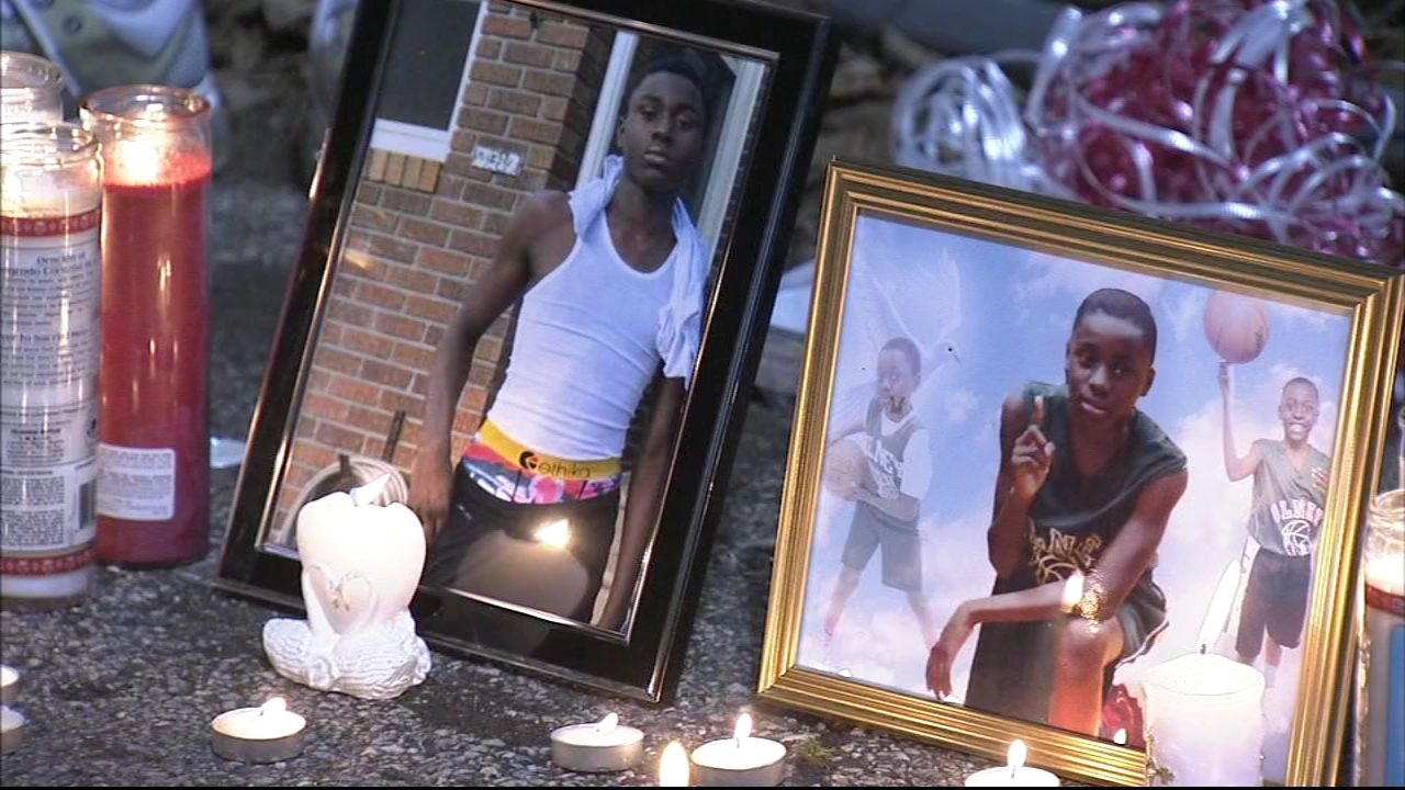 Vigil held for 14-year-old gunned down in Olney