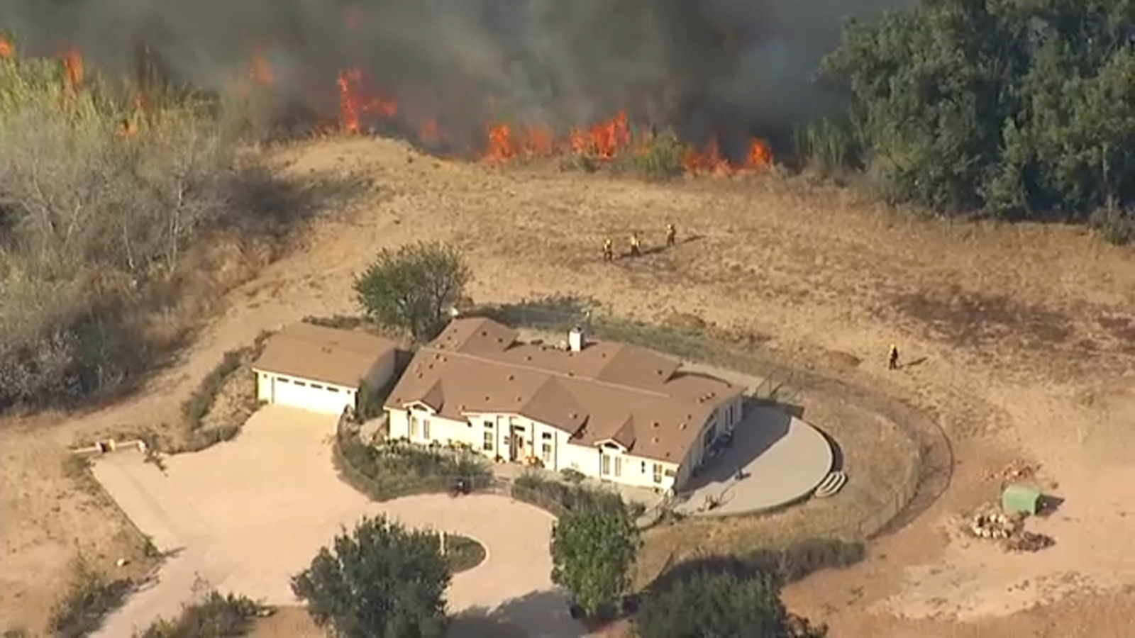 Santa Paula fire 174acre blaze started by tree falling on power line