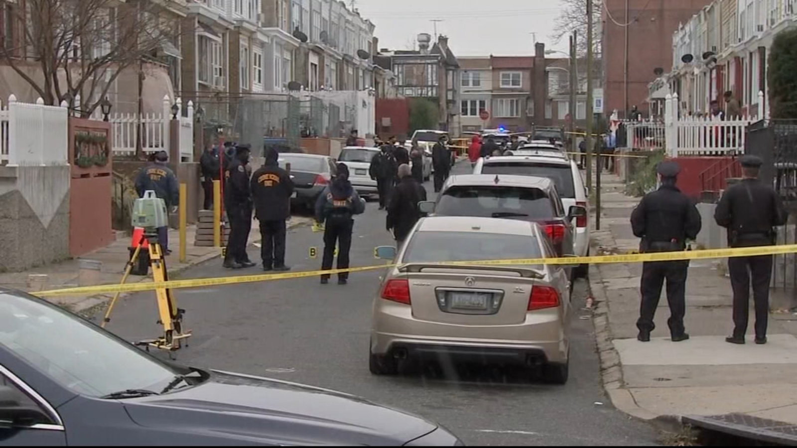 Philadelphia shooting Officer shoots man with knife in Feltonville