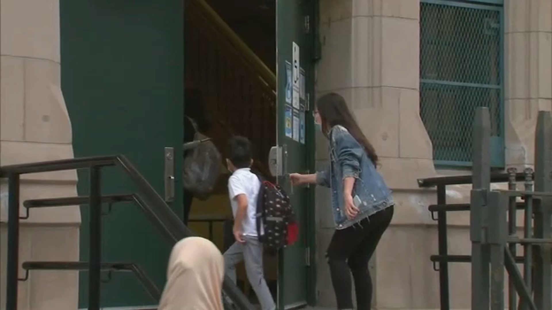 Covid Nyc Update As More Students Return To School New York City Unveils 21 Student Achievement Plan Abc7 New York