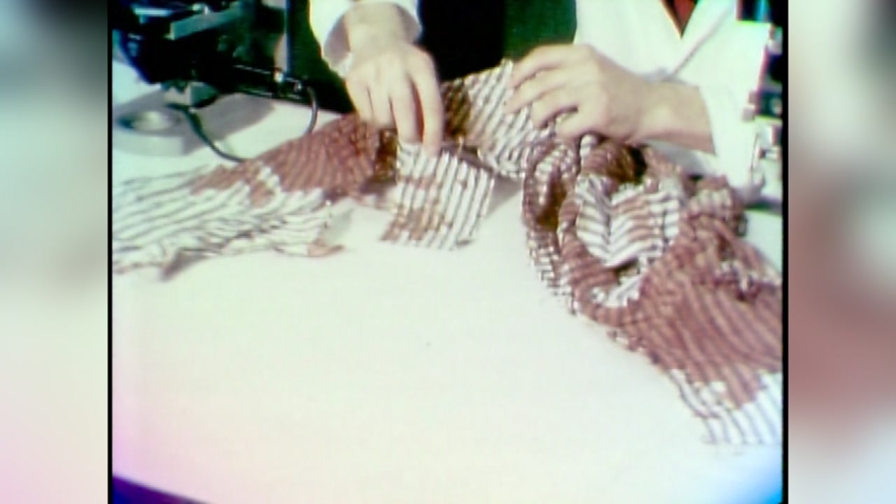 Zodiac sends bloody cloth after cab driver killing: October 1969