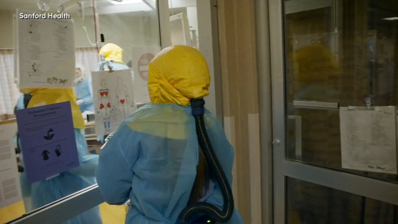 COVID vaccine Chicago: 16K coronavirus vaccines to arrive at Loyola University Medical Center