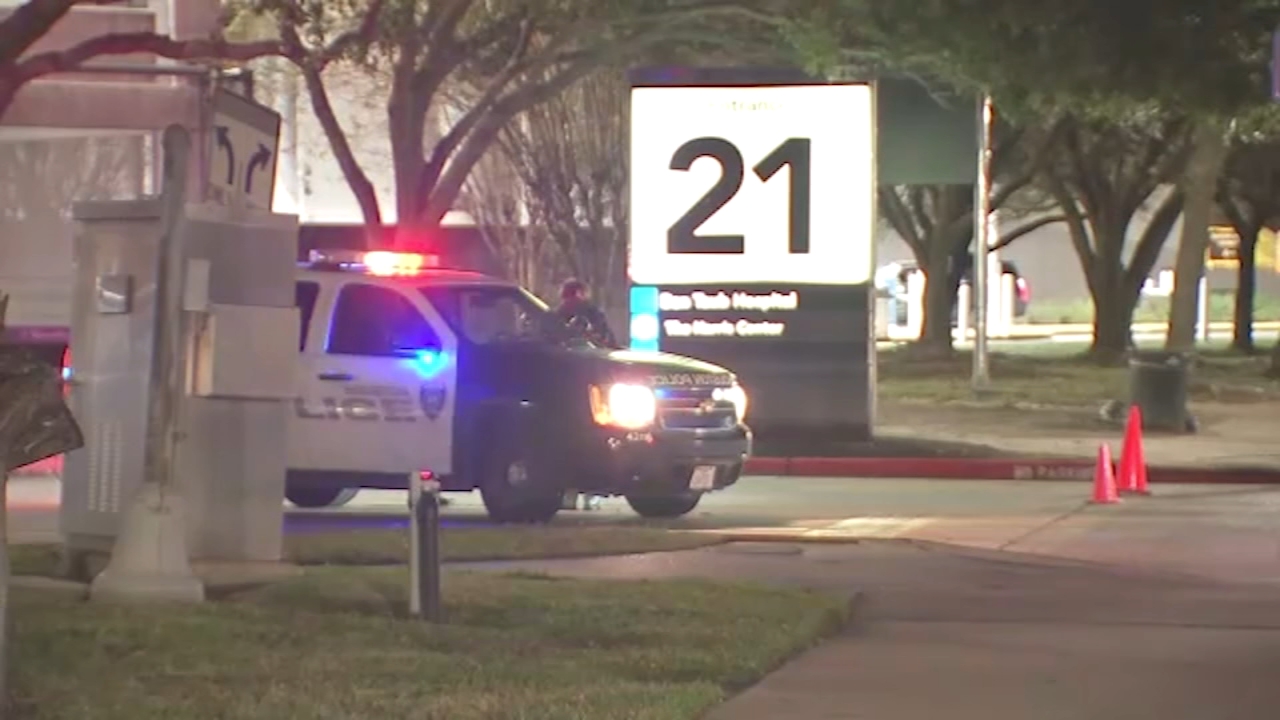 HPD officer shoots man armed with knife, chief says